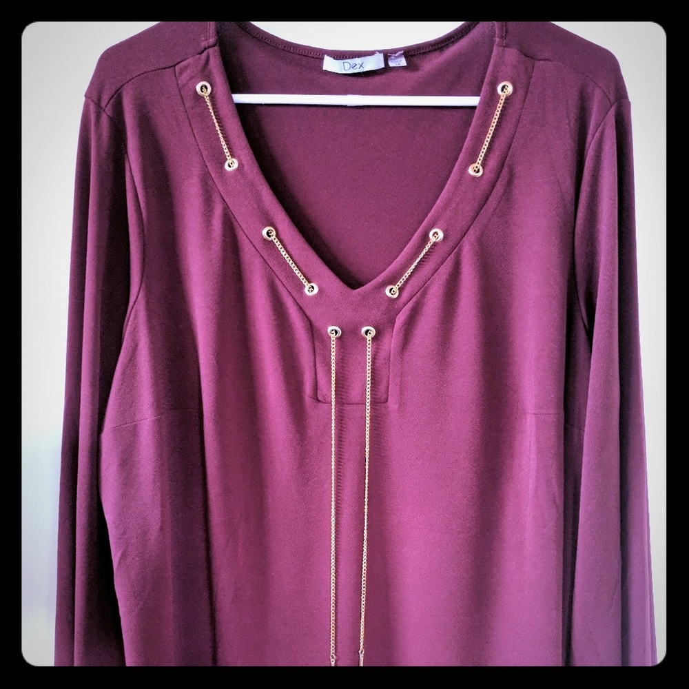 Garnet tunic with gold chain neckline